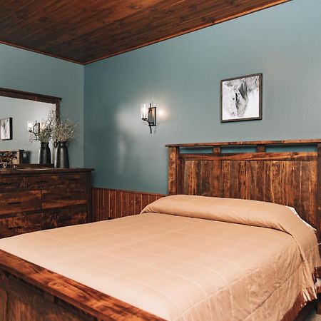 Sojourner'S Lodge & Log Cabin Suites Dundee Kültér fotó